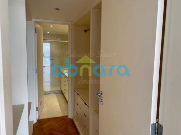 Imagem Apartamento com 4 Quartos à Venda, 360 m² em Copacabana - Rio De Janeiro Imagem Apartamento com 4 Quartos à Venda, 360 m² em Copacabana - Rio De Janeiro