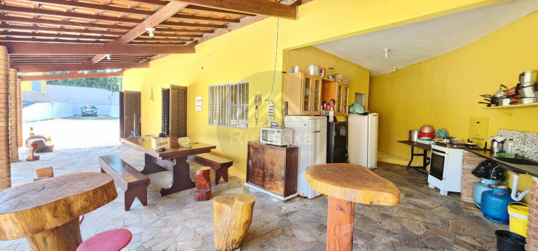 Imagem Chácara com 5 Quartos à Venda, 2.183 m² em Jardim Umuarama - Itanhaém Imagem Chácara com 5 Quartos à Venda, 2.183 m² em Jardim Umuarama - Itanhaém