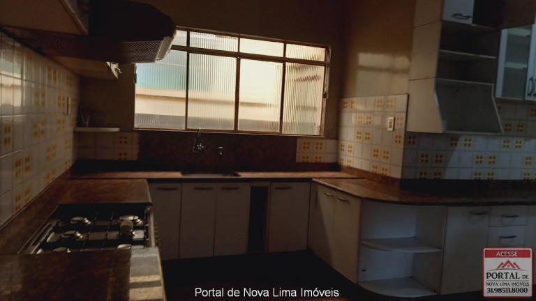Imagem Casa com 4 Quartos à Venda, 150 m² em Centro - Nova Lima