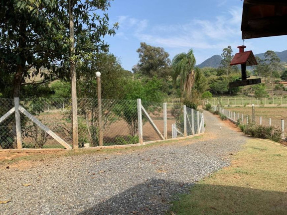 Imagem Imóvel com 4 Quartos à Venda, 45 m² em Centro - Gonçalves Imagem Imóvel com 4 Quartos à Venda, 45 m² em Centro - Gonçalves
