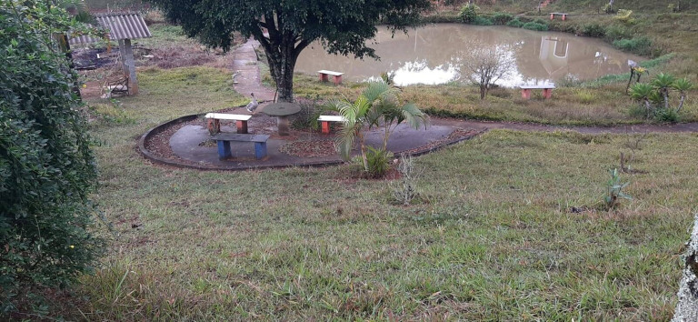Chácara com 3 Quartos à Venda, 180 m² em Boa Vista - Bragança Paulista