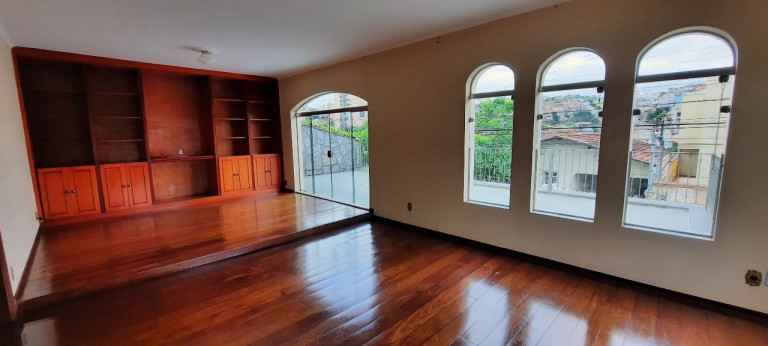 Imagem Casa com 5 Quartos à Venda, 342 m² em Santa Angela - Poços De Caldas Imagem Casa com 5 Quartos à Venda, 342 m² em Santa Angela - Poços De Caldas