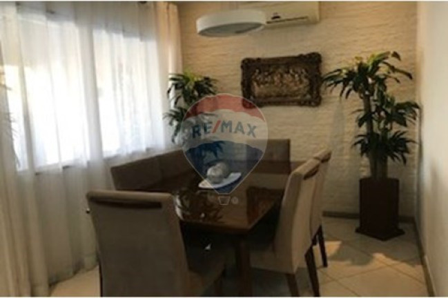 Imagem Casa de Condomínio com 5 Quartos à Venda, 315 m² em Taquara - Rio De Janeiro