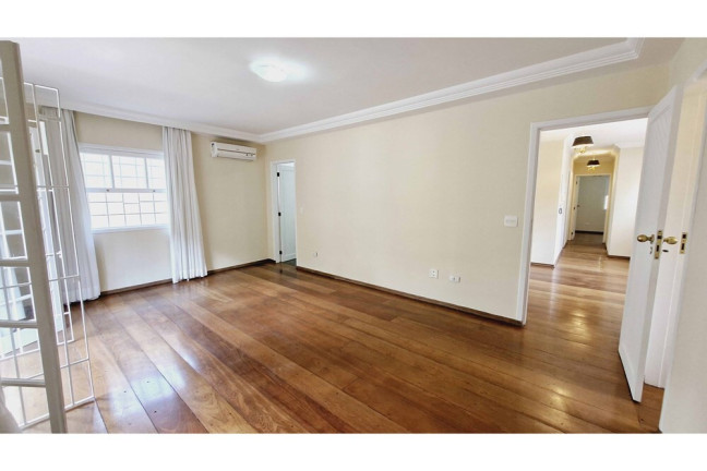 Imagem Casa de Condomínio com 4 Quartos à Venda, 329 m² em Jardim Vitória Régia - São Paulo