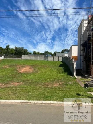 Imagem Terreno à Venda, 555 m² em Condomínio Do Lago 2ª Etapa - Goiânia Imagem Terreno à Venda, 555 m² em Condomínio Do Lago 2ª Etapa - Goiânia