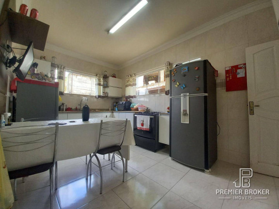 Imagem Casa com 3 Quartos à Venda, 130 m² em Albuquerque - Teresópolis Imagem Casa com 3 Quartos à Venda, 130 m² em Albuquerque - Teresópolis