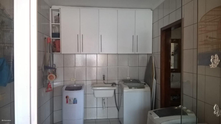 Imagem Sobrado com 3 Quartos à Venda, 331 m² em Bocaina - Ribeirão Pires