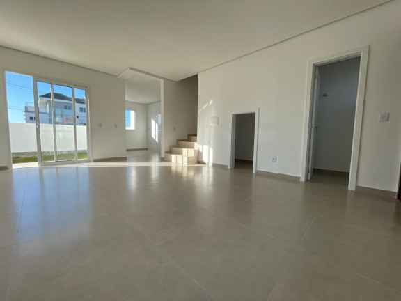 Imagem Casa com 3 Quartos à Venda, em Petrópolis - Porto Alegre Imagem Casa com 3 Quartos à Venda, em Petrópolis - Porto Alegre