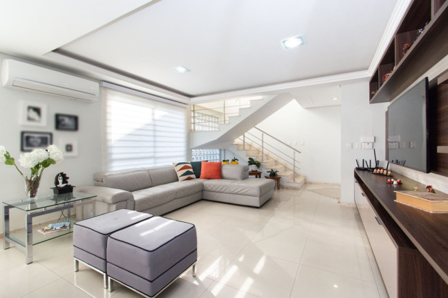 Imagem Casa com 4 Quartos à Venda, 250 m² em São José - Canoas