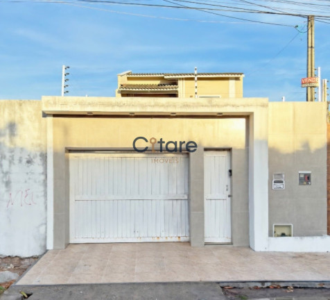 Imagem Casa com 3 Quartos à Venda, 180 m² em Edson Queiroz - Fortaleza Imagem Casa com 3 Quartos à Venda, 180 m² em Edson Queiroz - Fortaleza
