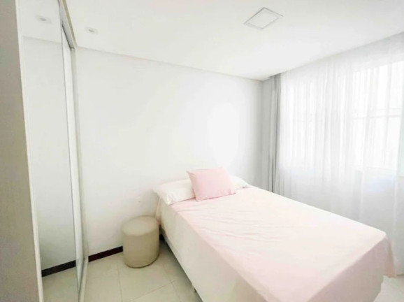 Imagem Apartamento com 2 Quartos à Venda, 65 m² em Stella Maris - Salvador
