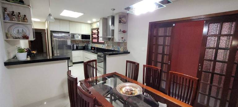 Imagem Casa com 3 Quartos à Venda, 208 m² em Jordanópolis - São Bernardo Do Campo