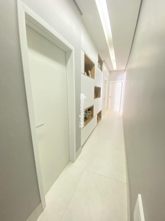 Imagem Casa com 4 Quartos à Venda, 290 m² em Setor Habitacional Arniqueira (águas Claras) - Brasília Imagem Casa com 4 Quartos à Venda, 290 m² em Setor Habitacional Arniqueira (águas Claras) - Brasília