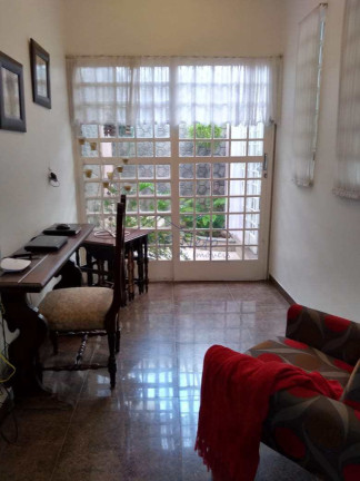 Imagem Casa com 3 Quartos à Venda, 300 m² em Jardim Roma - Pirassununga Imagem Casa com 3 Quartos à Venda, 300 m² em Jardim Roma - Pirassununga