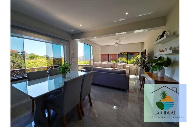 Imagem Casa com 5 Quartos à Venda, 201 m² em João Fernandes - Búzios Imagem Casa com 5 Quartos à Venda, 201 m² em João Fernandes - Búzios