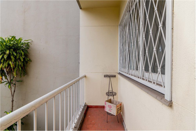 Imagem Imóvel com 2 Quartos à Venda, em Petrópolis - Porto Alegre Imagem Imóvel com 2 Quartos à Venda, em Petrópolis - Porto Alegre
