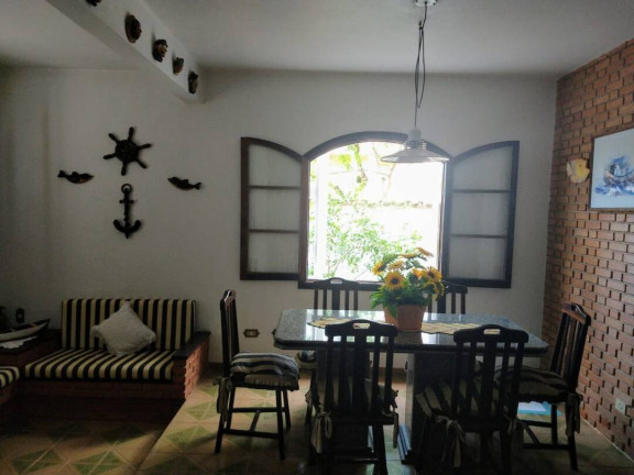 Imagem Sobrado com 4 Quartos à Venda, 250 m² em Cocanha - Caraguatatuba Imagem Sobrado com 4 Quartos à Venda, 250 m² em Cocanha - Caraguatatuba