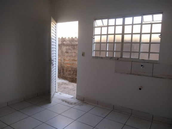 Imagem Casa com 2 Quartos para Alugar, 70 m² em Pompéia 1 - Jacarezinho