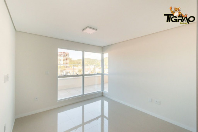 Imagem Apartamento com 2 Quartos à Venda, 36 m² em Fazenda - Itajaí