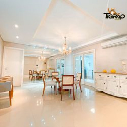 Imagem Apartamento com 3 Quartos à Venda, 139 m² em Centro - Balneário Camboriú Imagem Apartamento com 3 Quartos à Venda, 139 m² em Centro - Balneário Camboriú