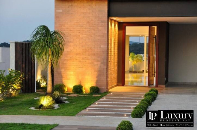 Imagem Casa de Condomínio com 4 Quartos à Venda, 377 m² em Bragança Paulista