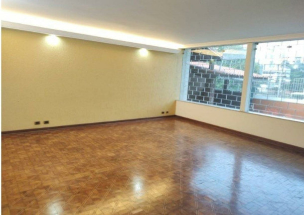 Imagem Casa com 4 Quartos à Venda, 250 m² em Pinheiros - São Paulo Imagem Casa com 4 Quartos à Venda, 250 m² em Pinheiros - São Paulo