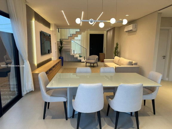 Imagem Casa de Condomínio com 4 Quartos à Venda, 275 m² em Cidade Alpha - Eusébio