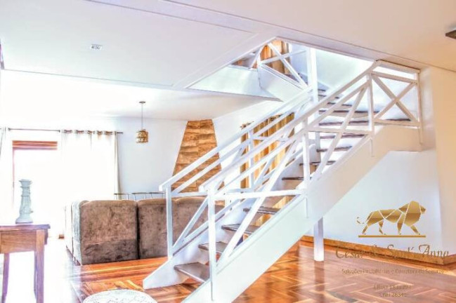Imagem Casa com 4 Quartos à Venda, 185 m² em Recanto Das Araucárias - Campos Do Jordão