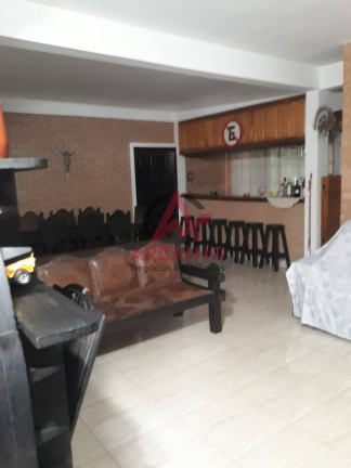 Imagem Casa com 7 Quartos à Venda, 540 m² em Centro - Ubatuba Imagem Casa com 7 Quartos à Venda, 540 m² em Centro - Ubatuba