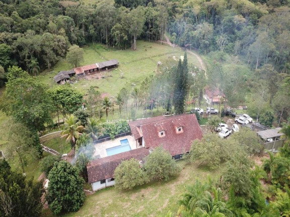 Fazenda à Venda, 36.000 m² em 3,6  Km - Pedro De Toledo