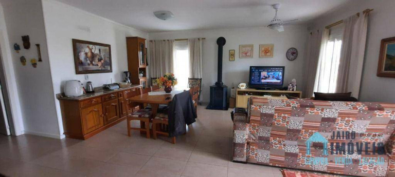 Imagem Casa com 4 Quartos à Venda, 160 m² em Centro - Tramandaí Imagem Casa com 4 Quartos à Venda, 160 m² em Centro - Tramandaí