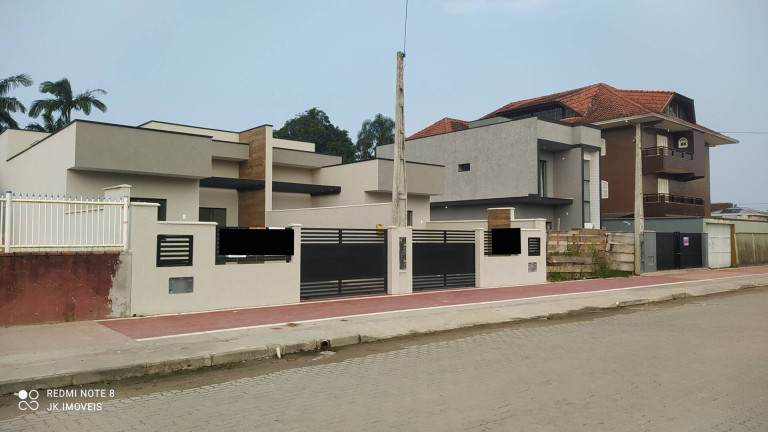 Imagem Casa com 3 Quartos à Venda, 78 m² em Balneário Estrelas - Itapoá