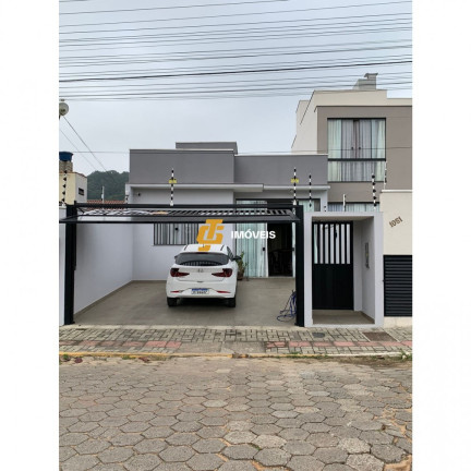 Casa com 2 Quartos à Venda,  em Tabuleiro - Camboriú