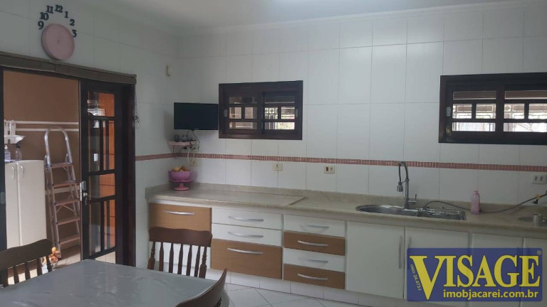 Casa com 3 Quartos à Venda,  em Jd. St. Maria - Jacareí