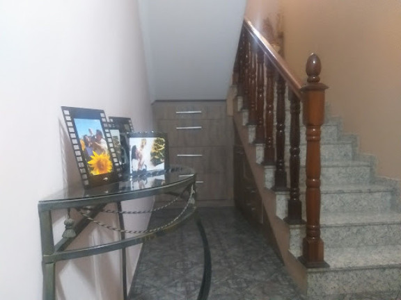 Imagem Casa com 4 Quartos à Venda, 272 m² em Jardim Vila Galvão - Guarulhos Imagem Casa com 4 Quartos à Venda, 272 m² em Jardim Vila Galvão - Guarulhos