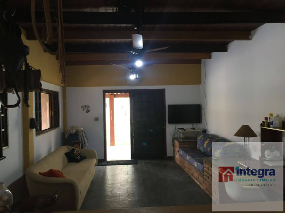 Imagem Chácara com 2 Quartos à Venda, 250 m² em Bairro Dos Pires - Limeira Imagem Chácara com 2 Quartos à Venda, 250 m² em Bairro Dos Pires - Limeira