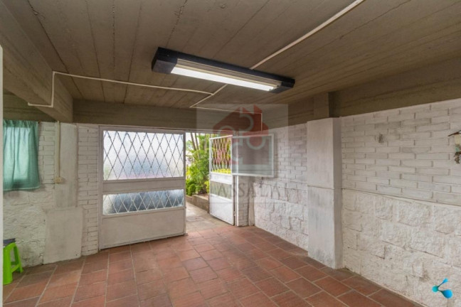 Imagem Casa com 4 Quartos à Venda, 181 m² em Santa Tereza - Porto Alegre