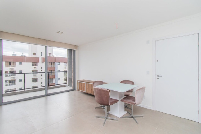 Imagem Imóvel com 2 Quartos à Venda, 77 m² em Menino Deus - Porto Alegre Imagem Imóvel com 2 Quartos à Venda, 77 m² em Menino Deus - Porto Alegre