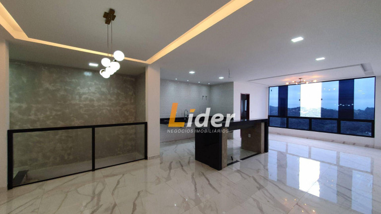 Imagem Casa com 3 Quartos à Venda, 287 m² em São Pedro - Juiz De Fora Imagem Casa com 3 Quartos à Venda, 287 m² em São Pedro - Juiz De Fora