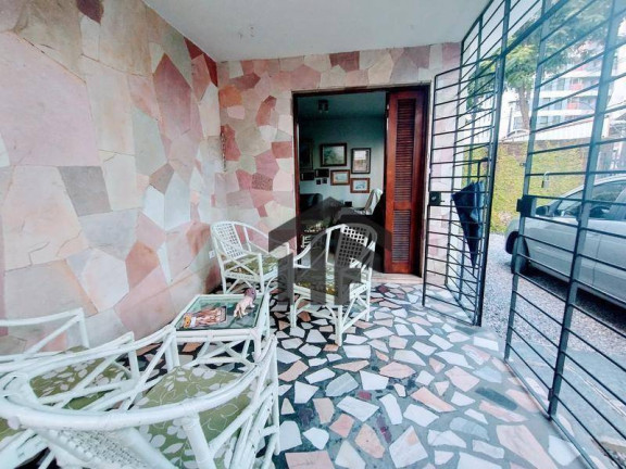 Imagem Casa com 3 Quartos à Venda, 162 m² em Casa Forte - Recife