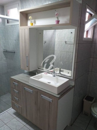 Imagem Casa com 3 Quartos para Temporada, em Canto Grande - Bombinhas Imagem Casa com 3 Quartos para Temporada, em Canto Grande - Bombinhas