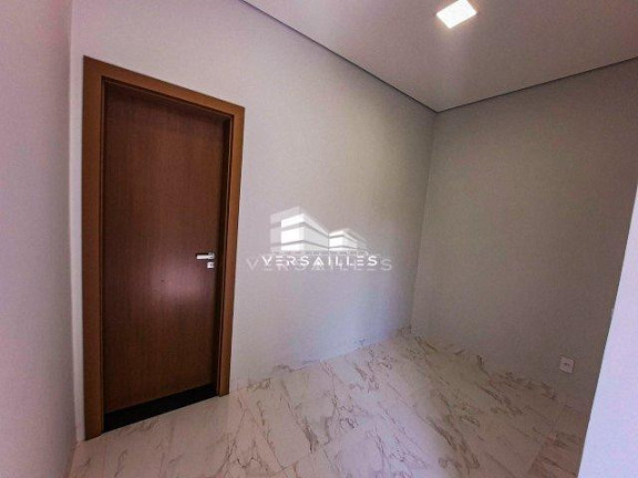 Imagem Casa com 3 Quartos à Venda, 230 m² em Aeroclube - Porto Velho