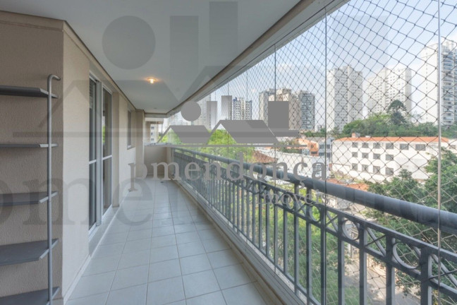 Apartamento com 4 Quartos à Venda, 172 m² em Vila Romana - São Paulo