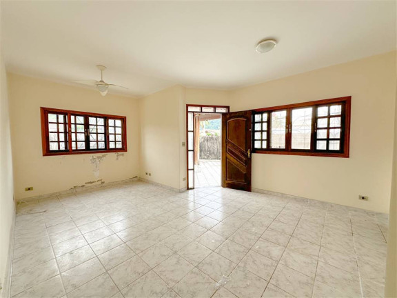 Imagem Casa com 2 Quartos à Venda, 75 m² em Forte - Praia Grande