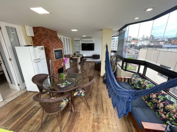 Cobertura com 3 Quartos à Venda, 245 m² em Estreito - Florianópolis