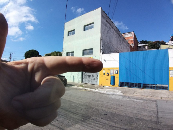 Imóvel com 1 Quarto para Alugar, 550 m² em Interlagos - São Paulo