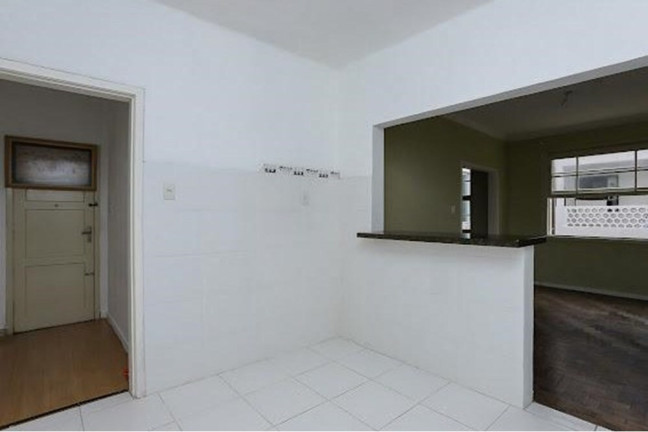 Imagem Imóvel com 2 Quartos à Venda,  em Petrópolis - Porto Alegre