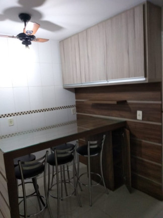 Imagem Sobrado com 4 Quartos à Venda, 90 m² em Humaitá - Porto Alegre Imagem Sobrado com 4 Quartos à Venda, 90 m² em Humaitá - Porto Alegre