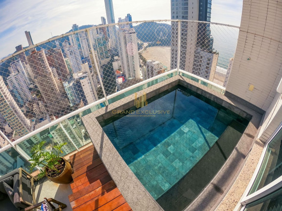 Imagem Cobertura com 3 Quartos à Venda, 252 m² em Centro - Balneário Camboriú Imagem Cobertura com 3 Quartos à Venda, 252 m² em Centro - Balneário Camboriú