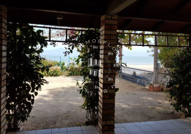 Imagem Sobrado com 3 Quartos à Venda, 398 m² em Canasvieiras - Florianópolis